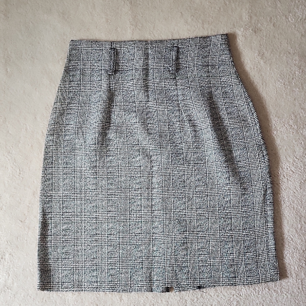 Elegant Black and White Women's Pencil Skirt